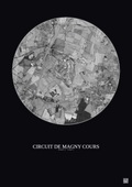 Affiche Circuit De Magny Cours – Poster vue satellite 2.5km N&B | Gravura – Fond foncé