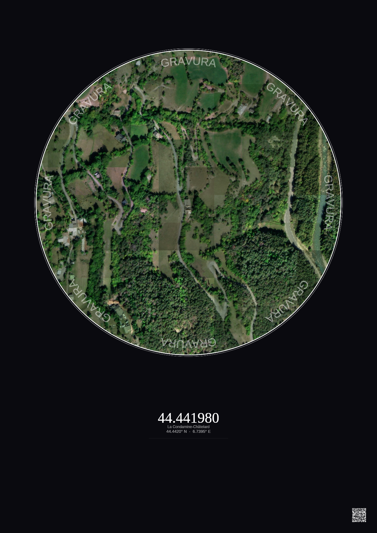 Affiche personnalisée La Condamine-Châtelard — Satellite 0.3 km · Couleur · Fond foncé | Gravura